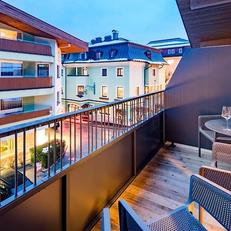Hotel Gruener Baum Zell am See Exterior foto