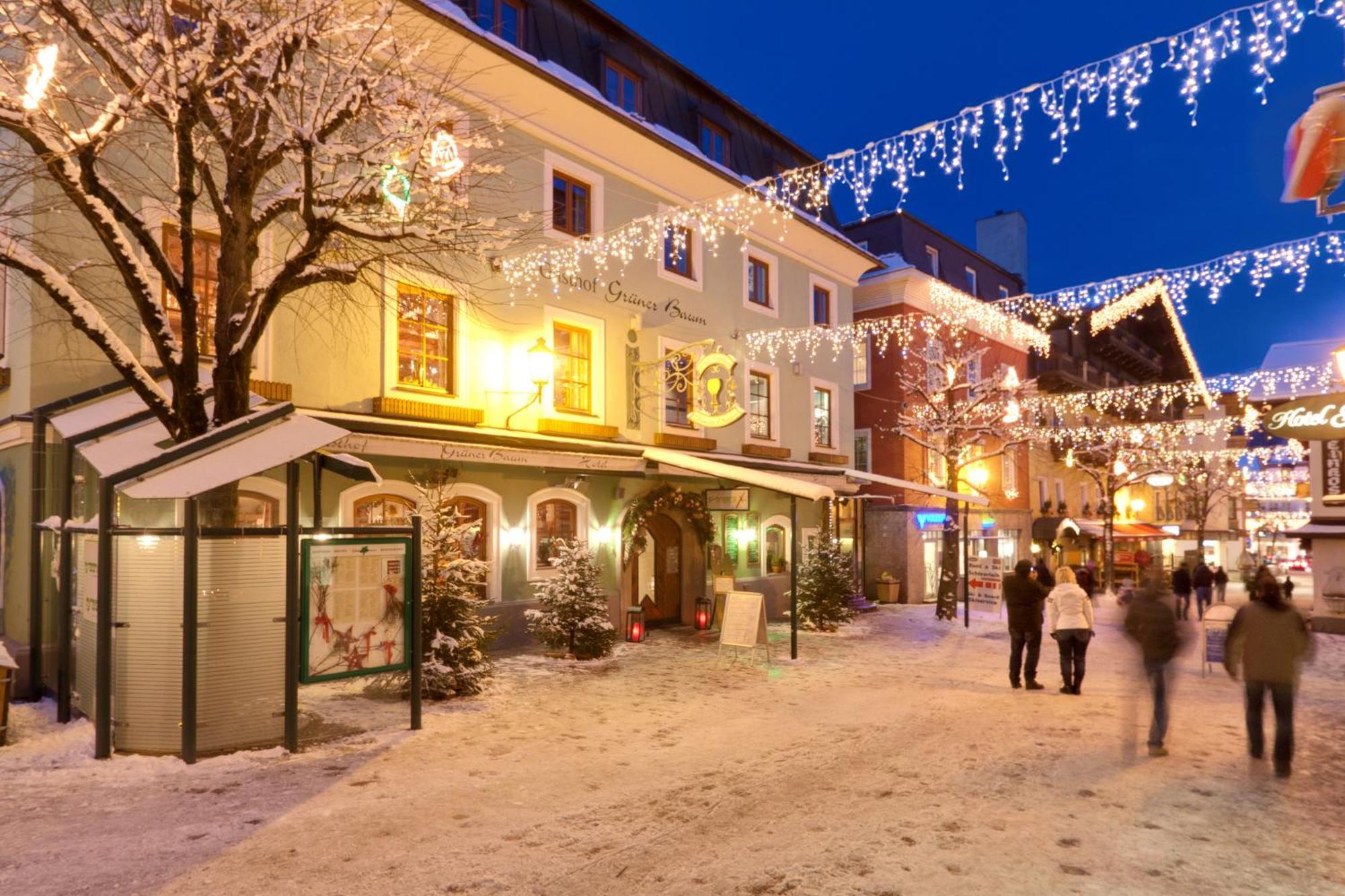 Hotel Gruener Baum Zell am See Exterior foto