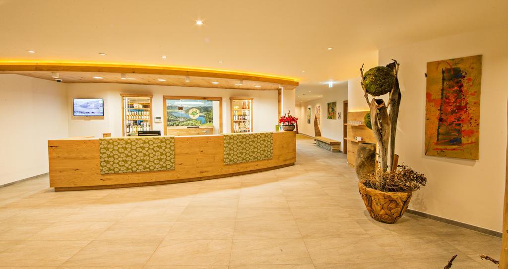 Hotel Gruener Baum Zell am See Exterior foto